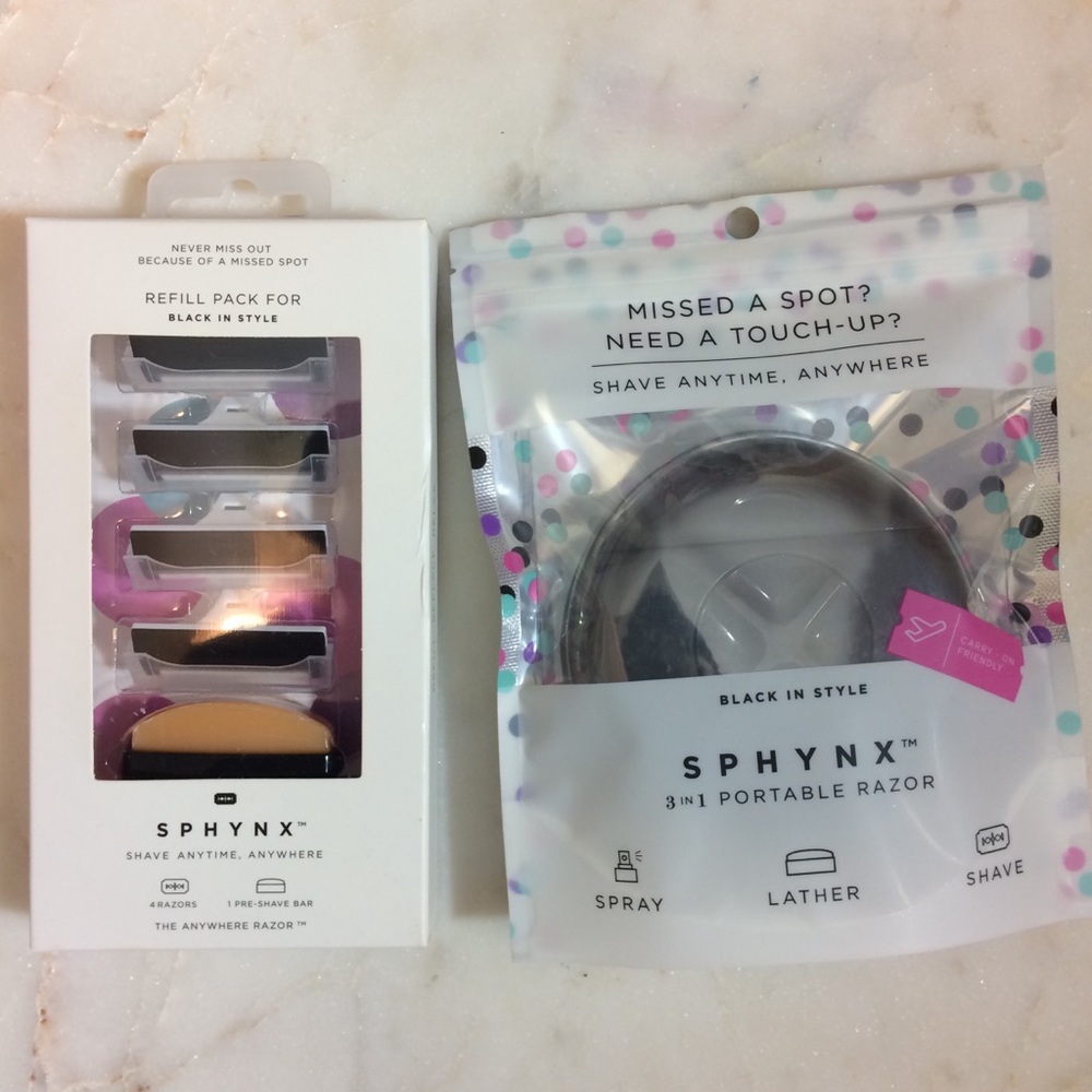 Sphynx Razor and refill pack